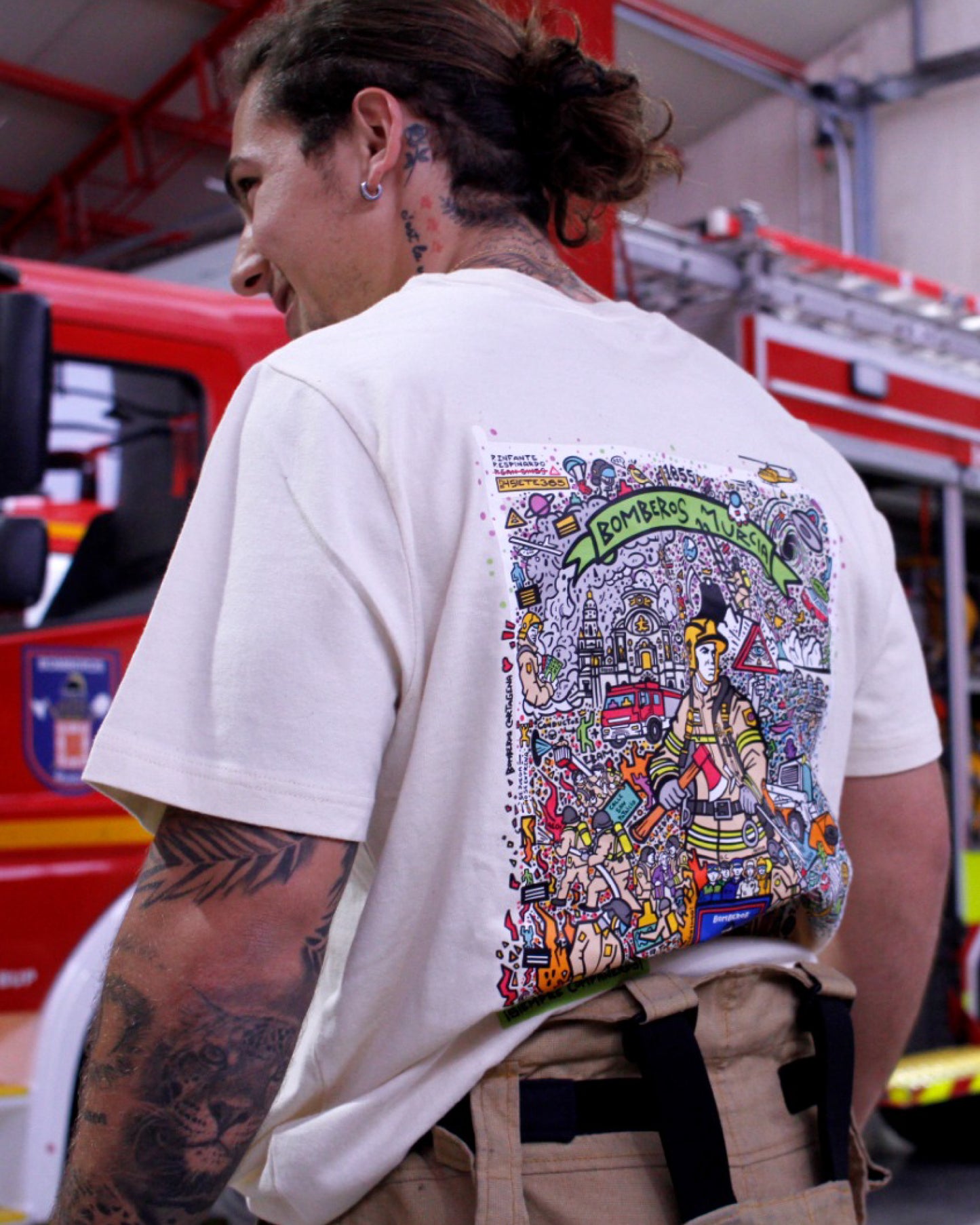 Camiseta Bomberos por El Tipo Raro – Edición Especial